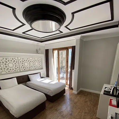 Hotel Black Tulip 4*