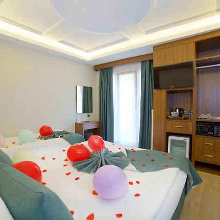 Szálloda Black Tulip 4*