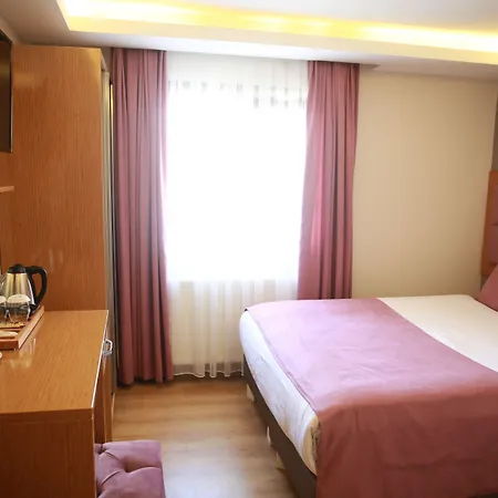 호텔 블랙 튤립 4*