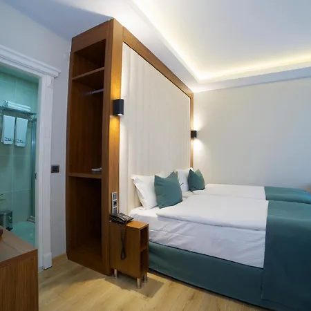 Black Tulip Hotel