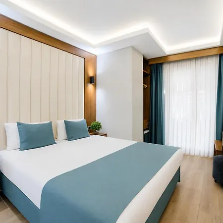 Black Tulip Hotell 4*