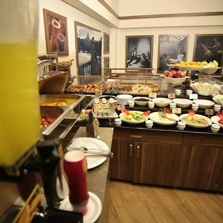 Black Tulip Hotel 4*