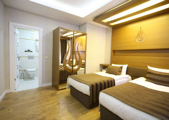 Black Tulip Hotell 4*