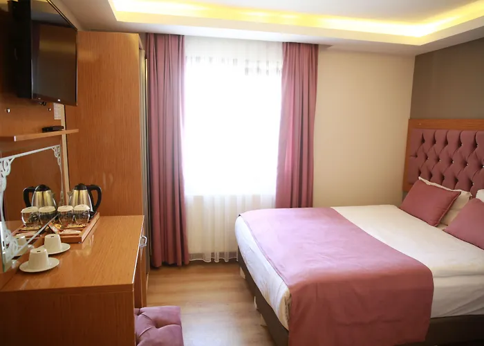 Hotell Black Tulip 4*