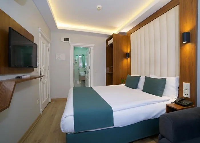 Hotell Black Tulip 4*