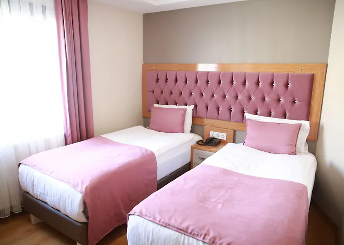 Отель Black Tulip 4*